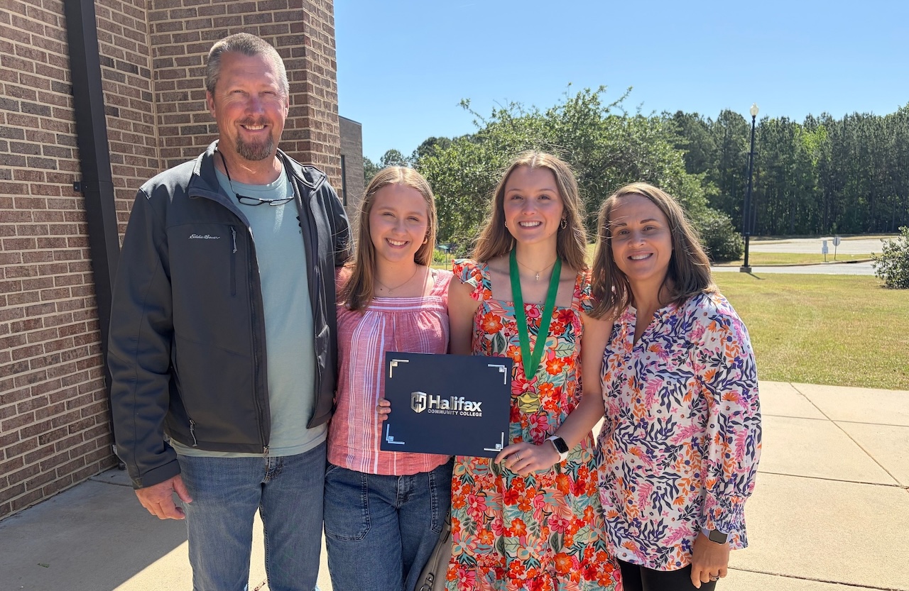 Morris first HA student to complete HCC ca...